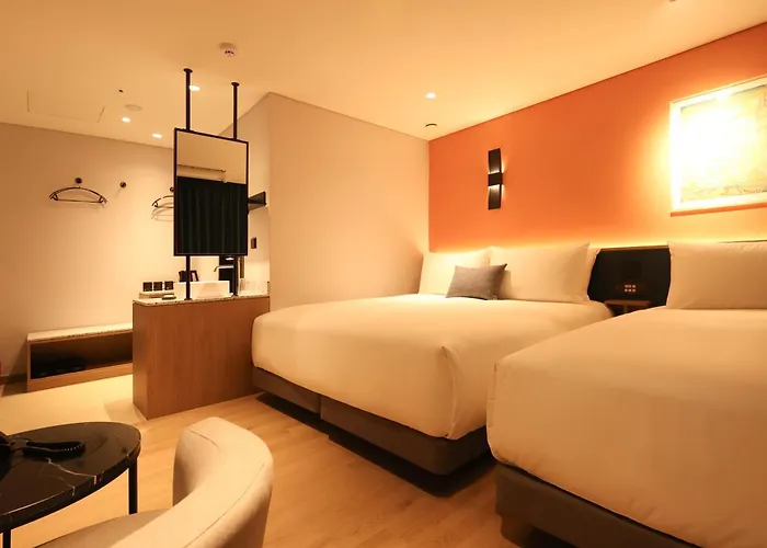 Hotel New Blanc Myeongdong 4*